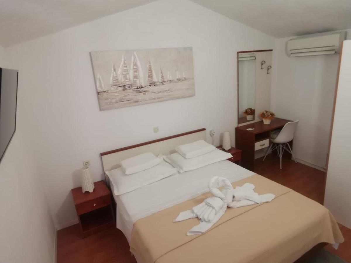 Marica Apartment Makarska Bagian luar foto
